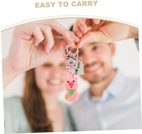 Mobestech 20pcs Cute Pig Keychains for St Patricks Day Party Favors