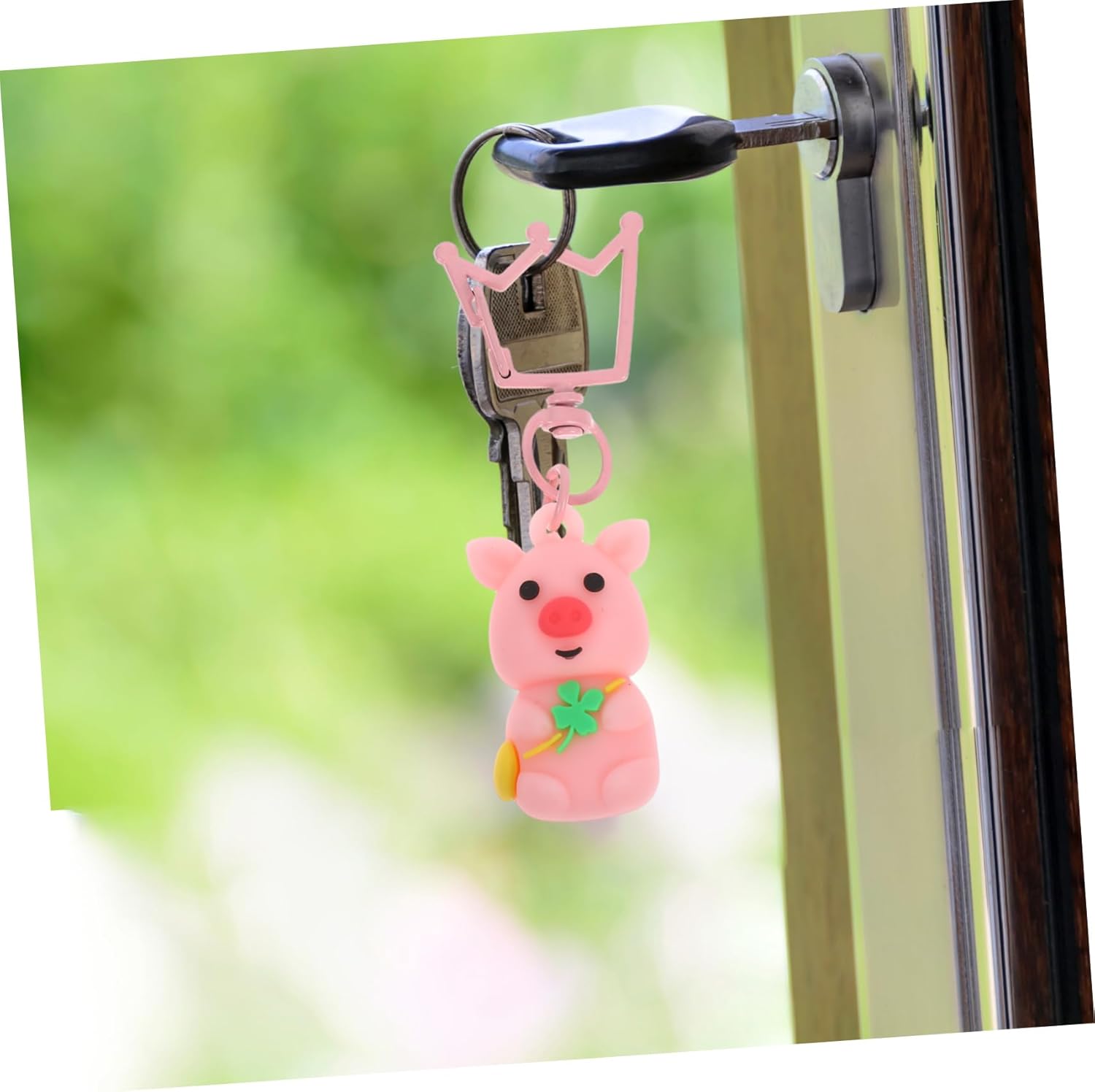 Mobestech 20pcs Cute Pig Keychains for St Patricks Day Party Favors