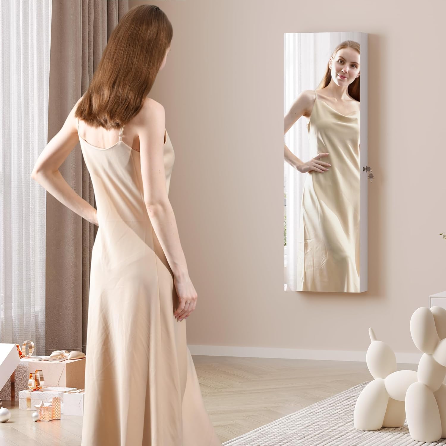 Vlsrka 472 Inch LED Jewelry Mirror Cabinet
