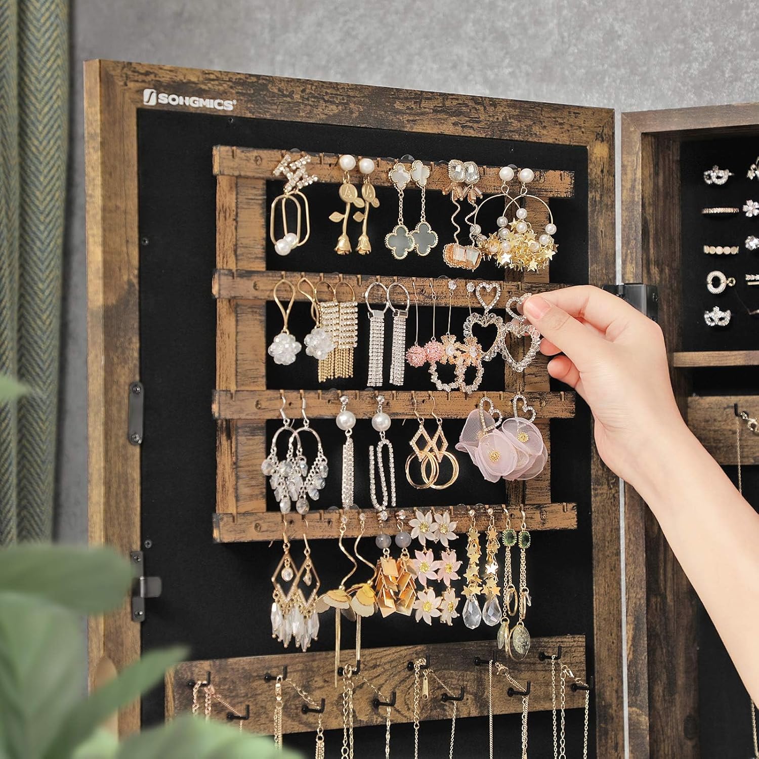 SONGMICS Lockable Jewelry Cabinet with Mirror UJJC051K01